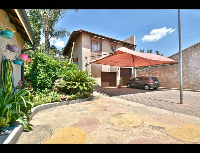 3 BEDROOM HOUSE FOR SALE IN OAKDENE